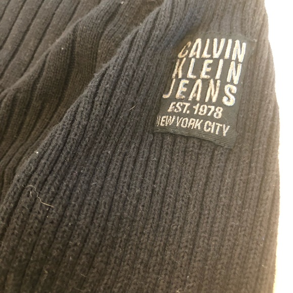 Black Calvin Klein Sweater - Picture 3 of 8